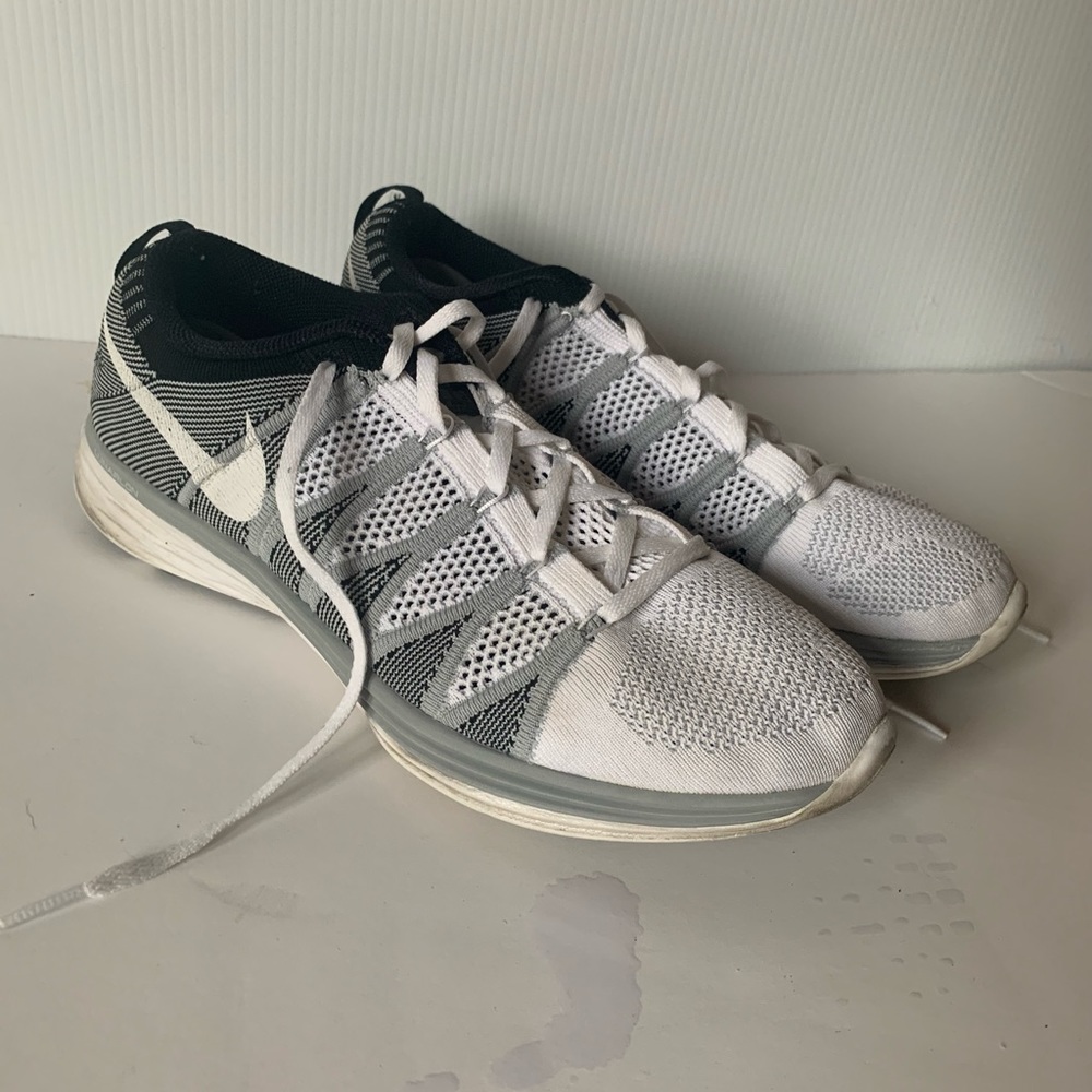 Grey/Light Nike Flyknit Lunar 2 Running Shoes